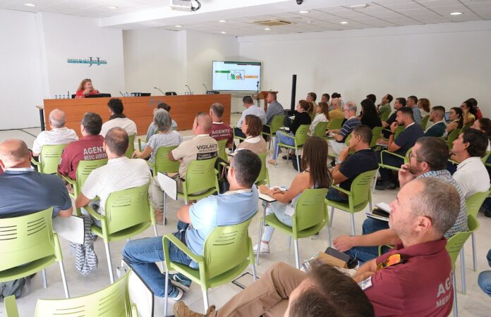 Las jornadas de fomento de la economía circular abordan la conservación de hábitats y la producción sostenible de forraje en Fuerteventura