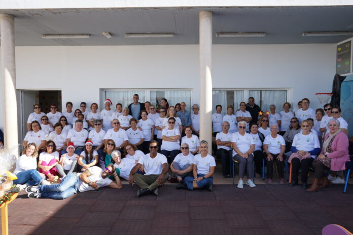 El programa Mayores de La Oliva en Forma cierra el año con éxito destacando la exitosa convivencia intergeneracional